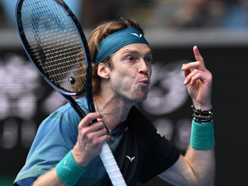 了坚实的基 了坚实的基