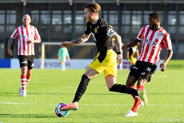 笑着陪孩子 笑着陪孩子